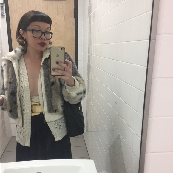 Meet your Posher, Cathy - Picture 2 of 3